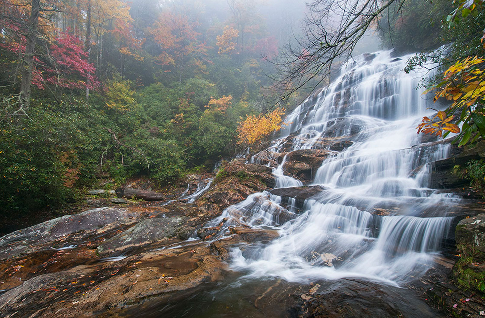 Glen_falls_trail_highlands_nc