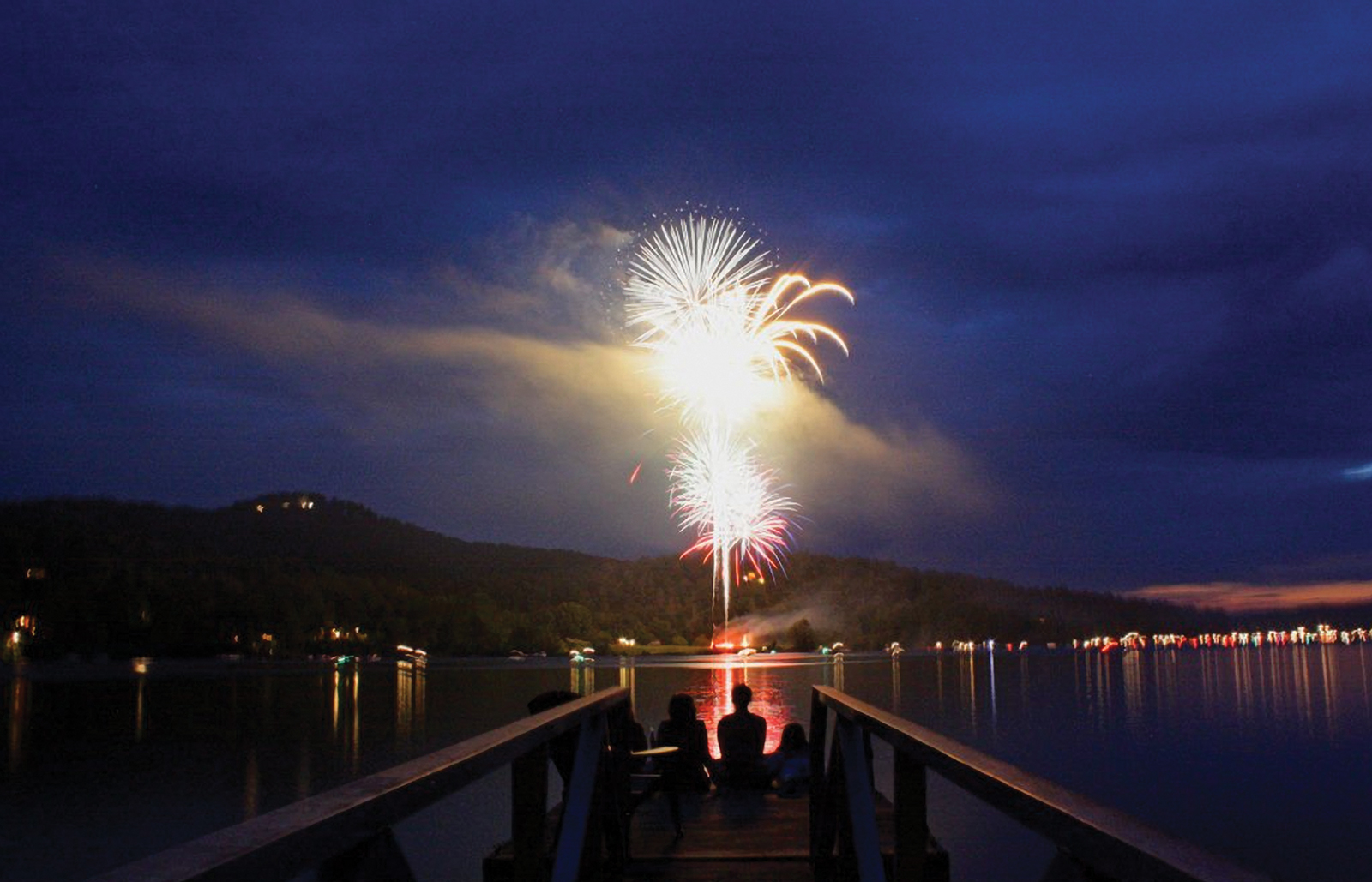 Lake_Glenville_fireworks_nc