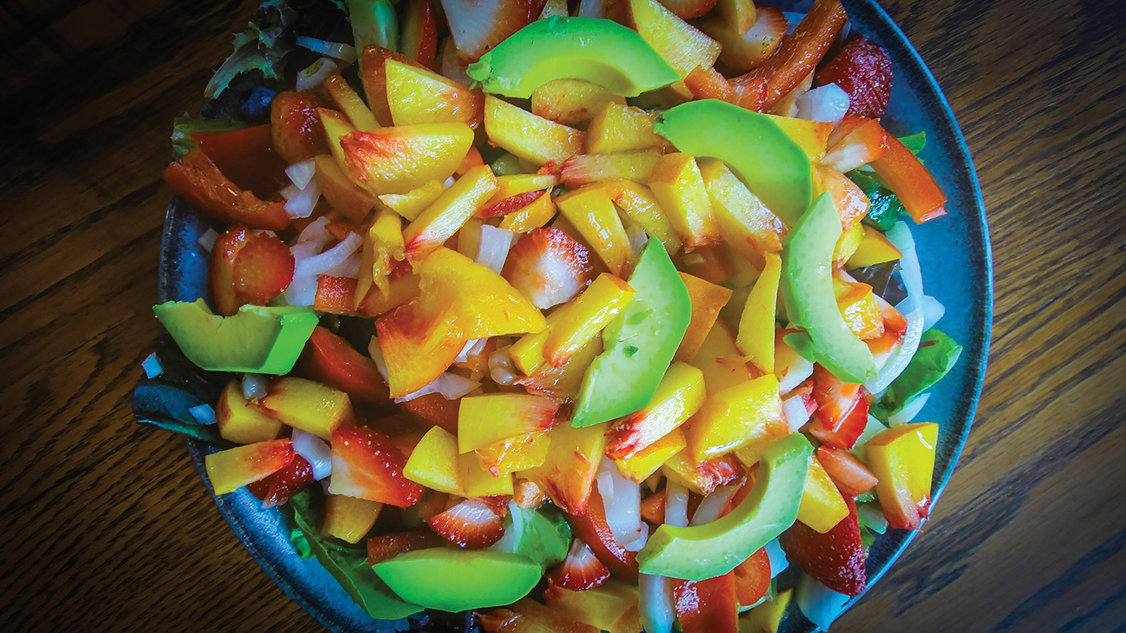 Peach_strawberry_salad