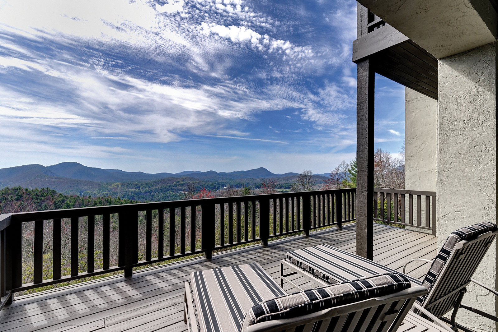 home_for_sale_cashiers_nc_view