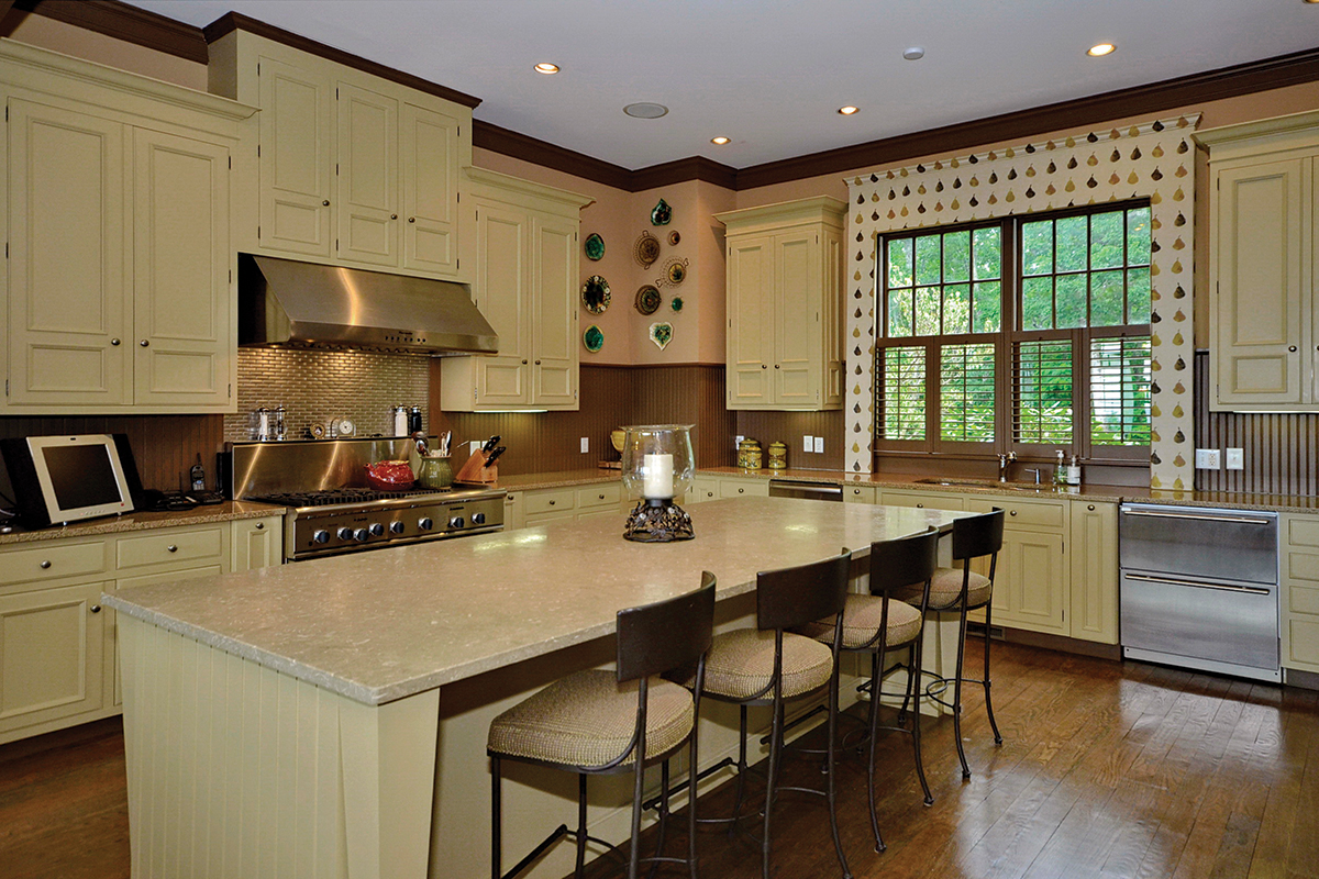 home-for-sale-cashiers-nc-silver-creek-realty-kitchen