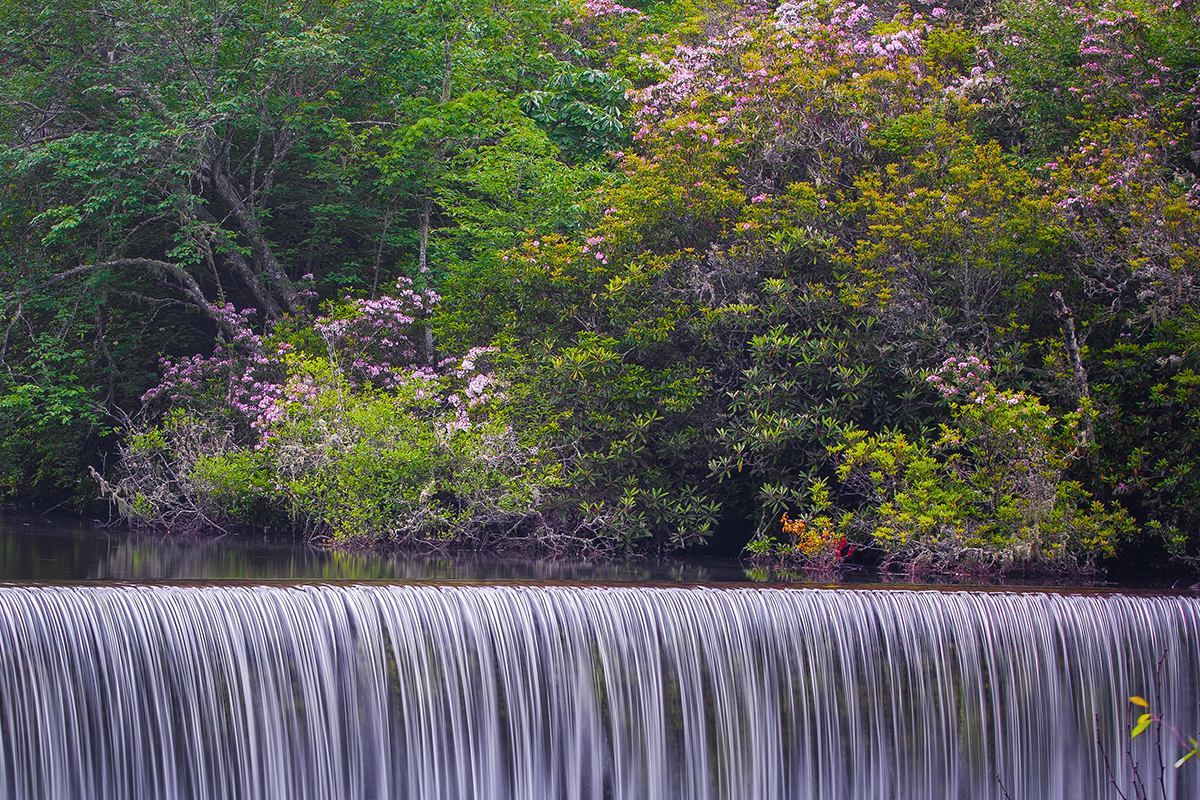 Lake-Sequoyah-Dam-Highlands-NC-Terry-Barnes