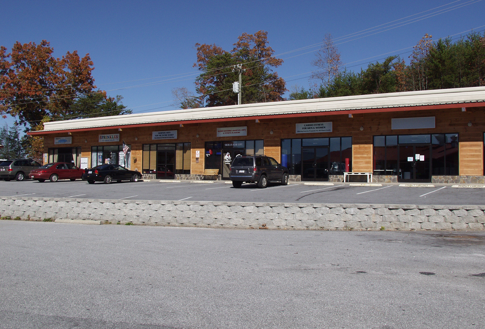 HERO-Retail-Professional-Plaza-for-sale-franklin-nc-EIGHT