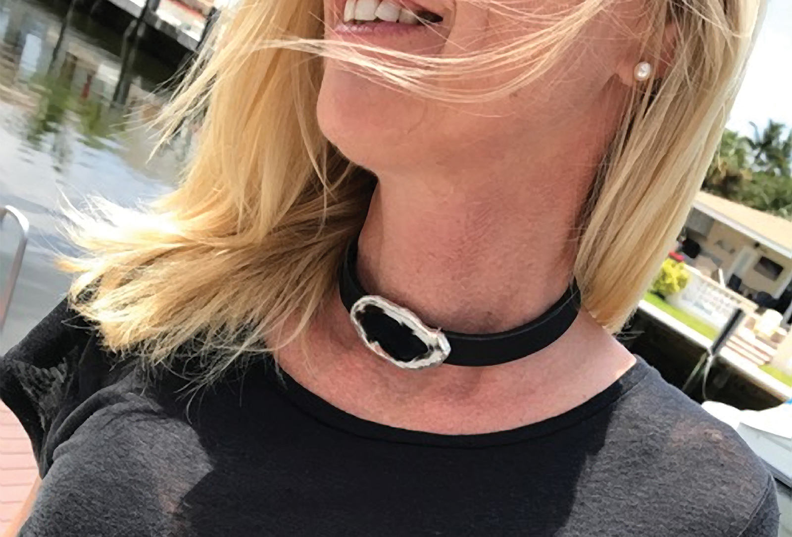 Laura-Schroeders-highlands-nc-model-necklace