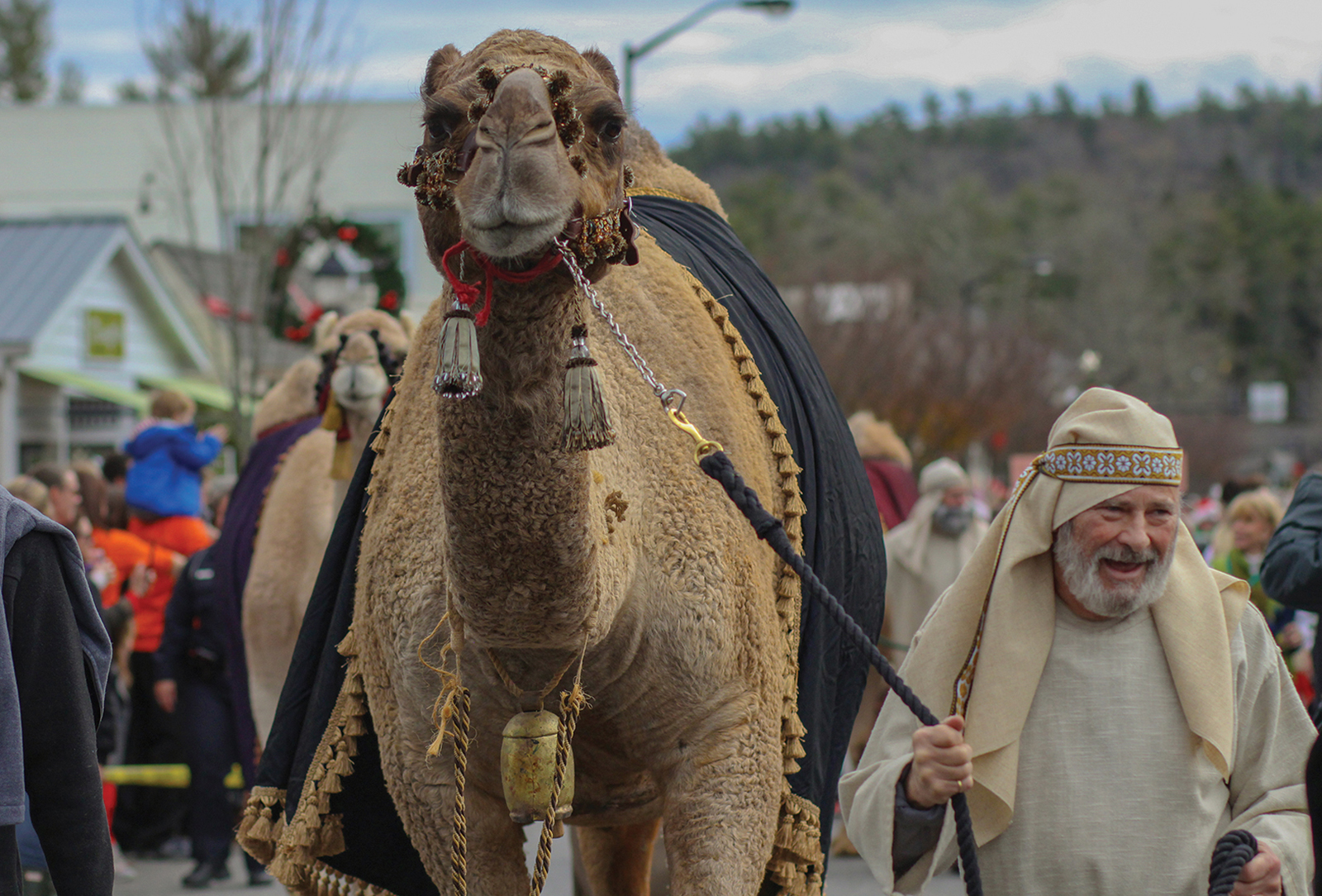 highlands-christmas-parade-nc-camel