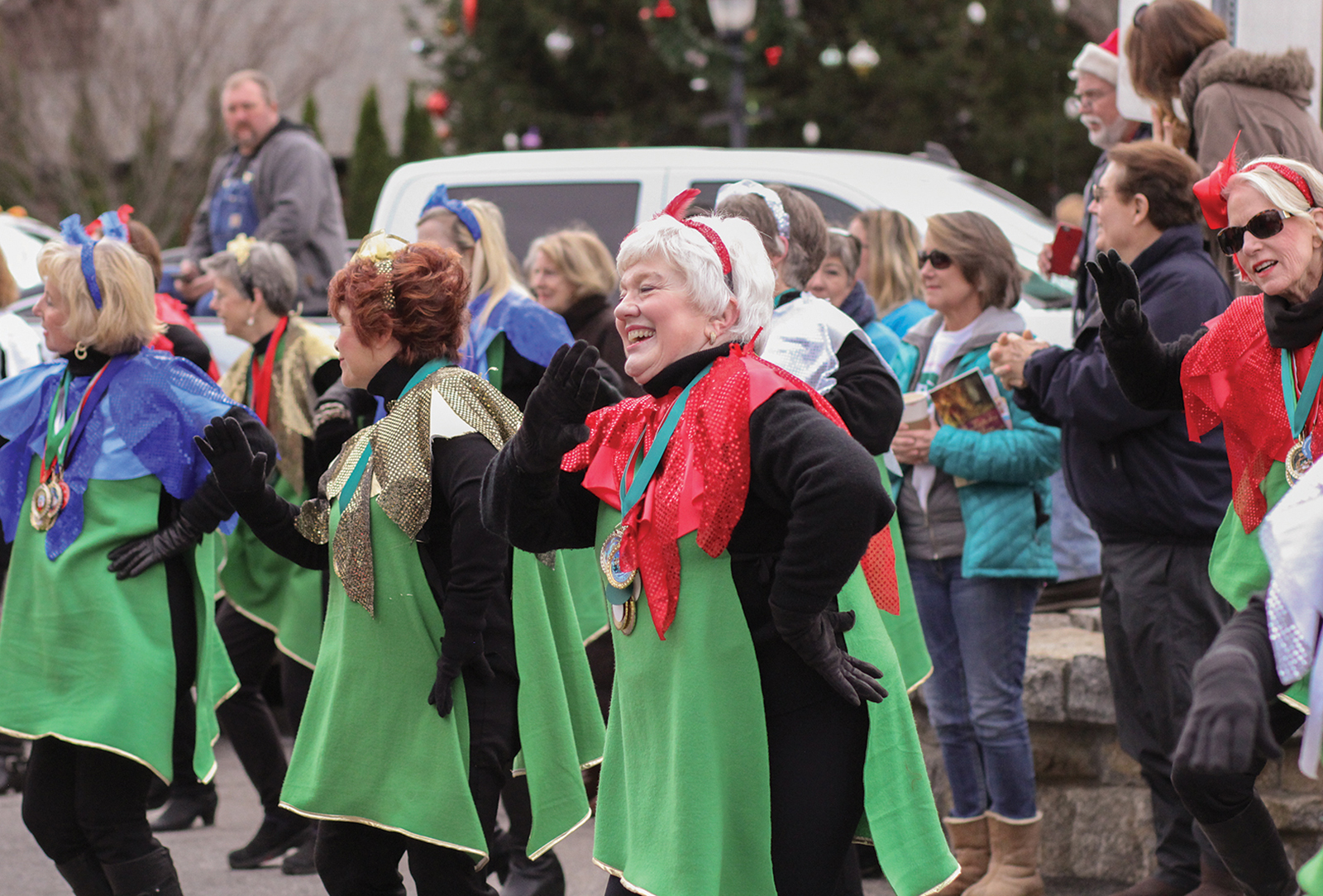 highlands-christmas-parade-nc-dancers