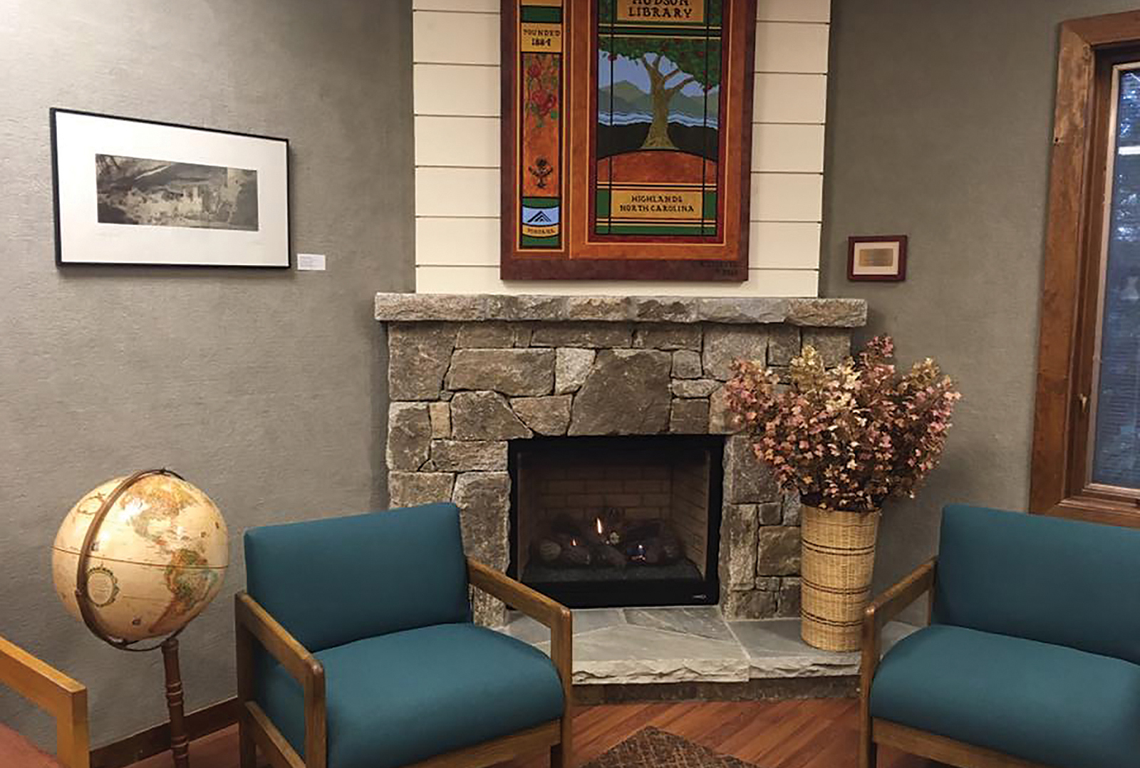 hudson-fireplace-library-highlands-nc