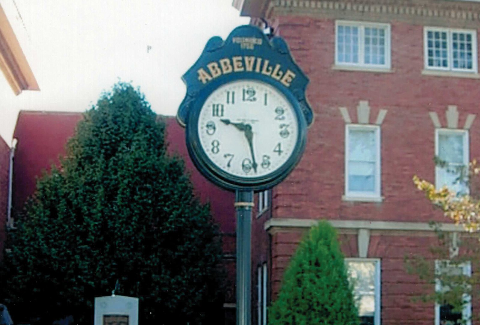 ABBEVILLE-CLOCK-cashiers-nc-history