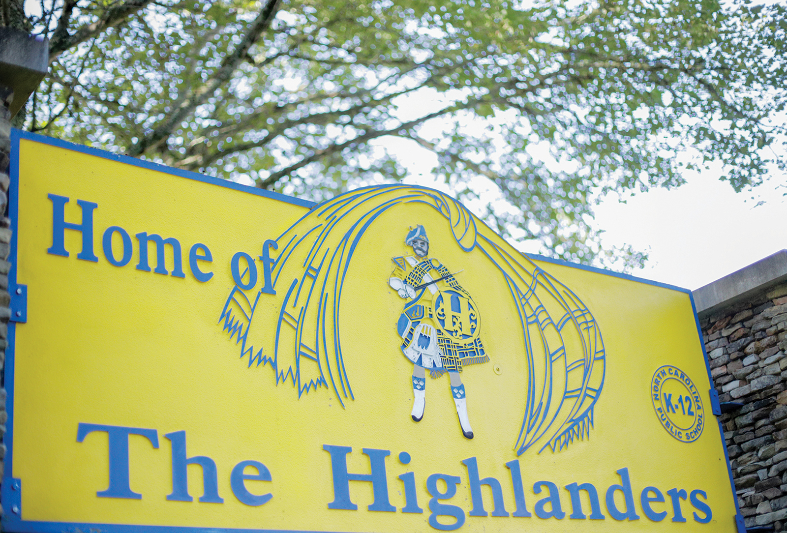 highlands nc school sign