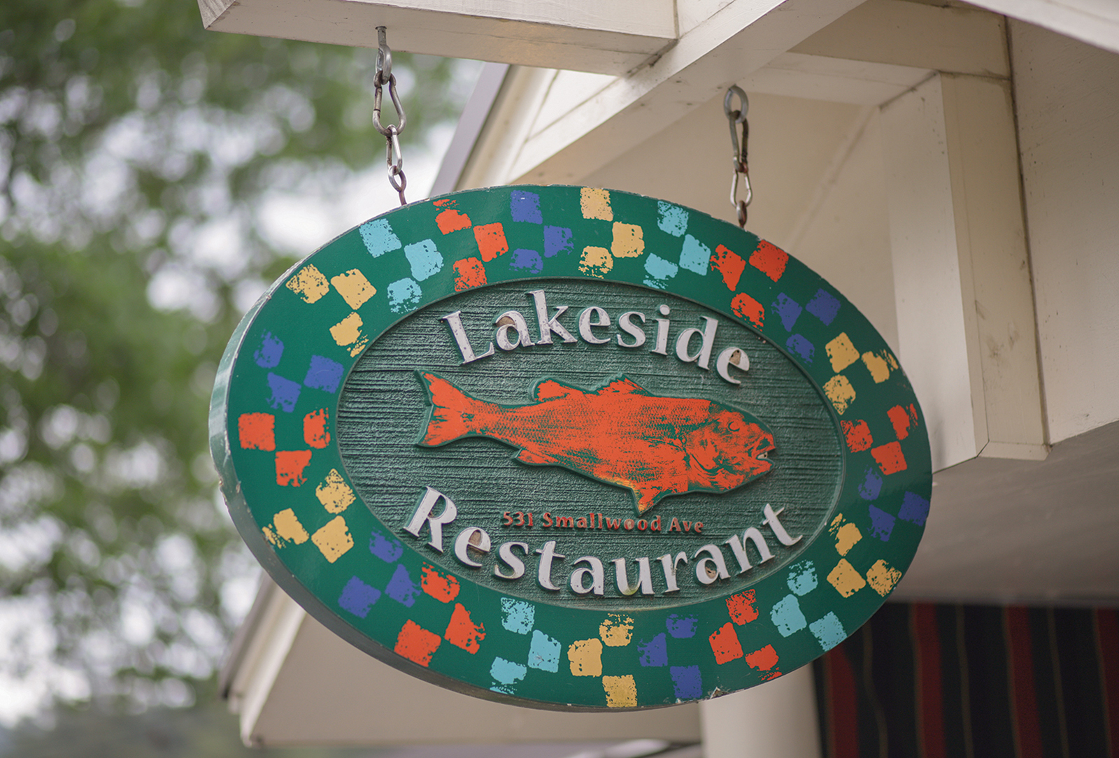 lakeside restaurant sign highlands nc
