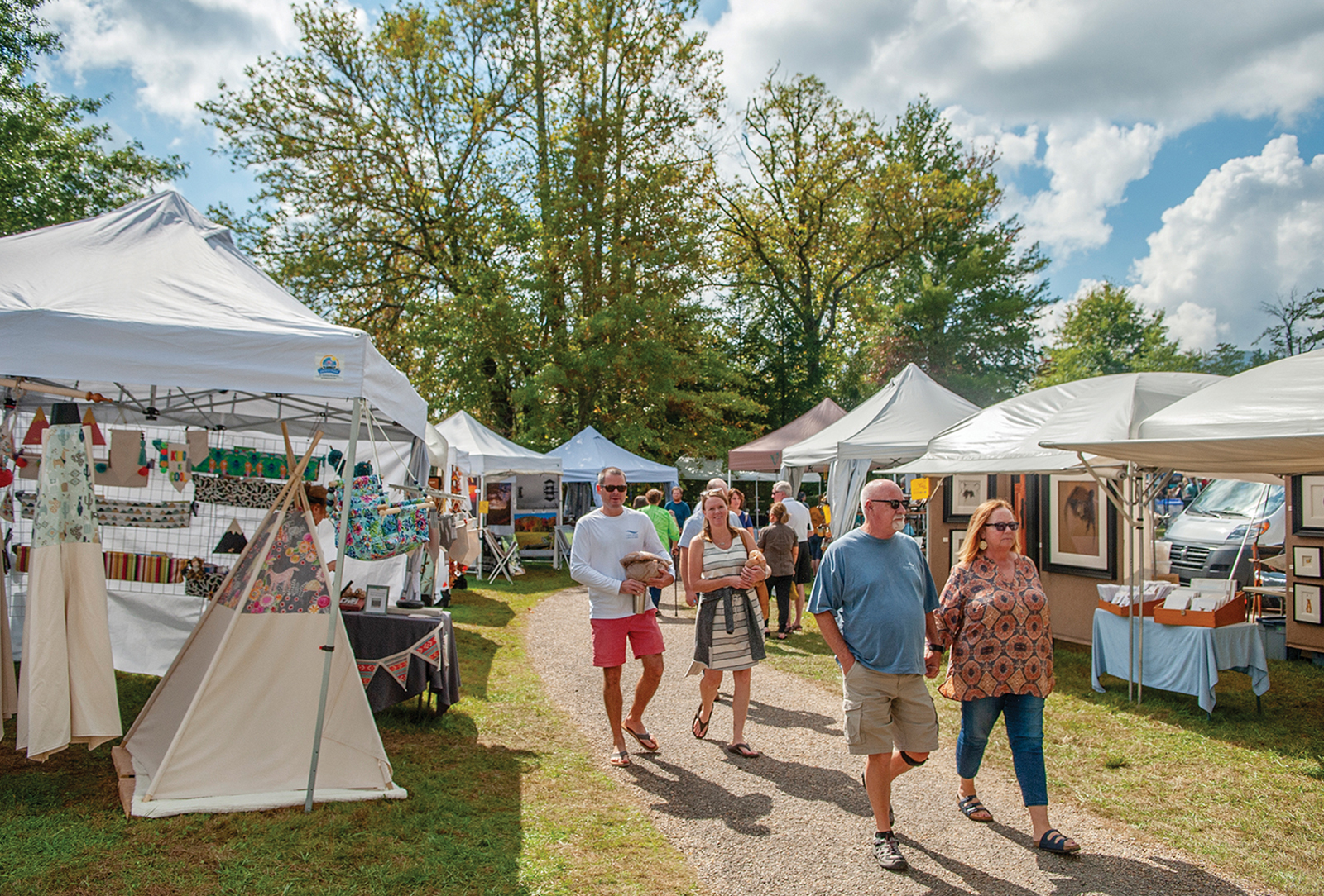 cashiers nc leaf festival crowd