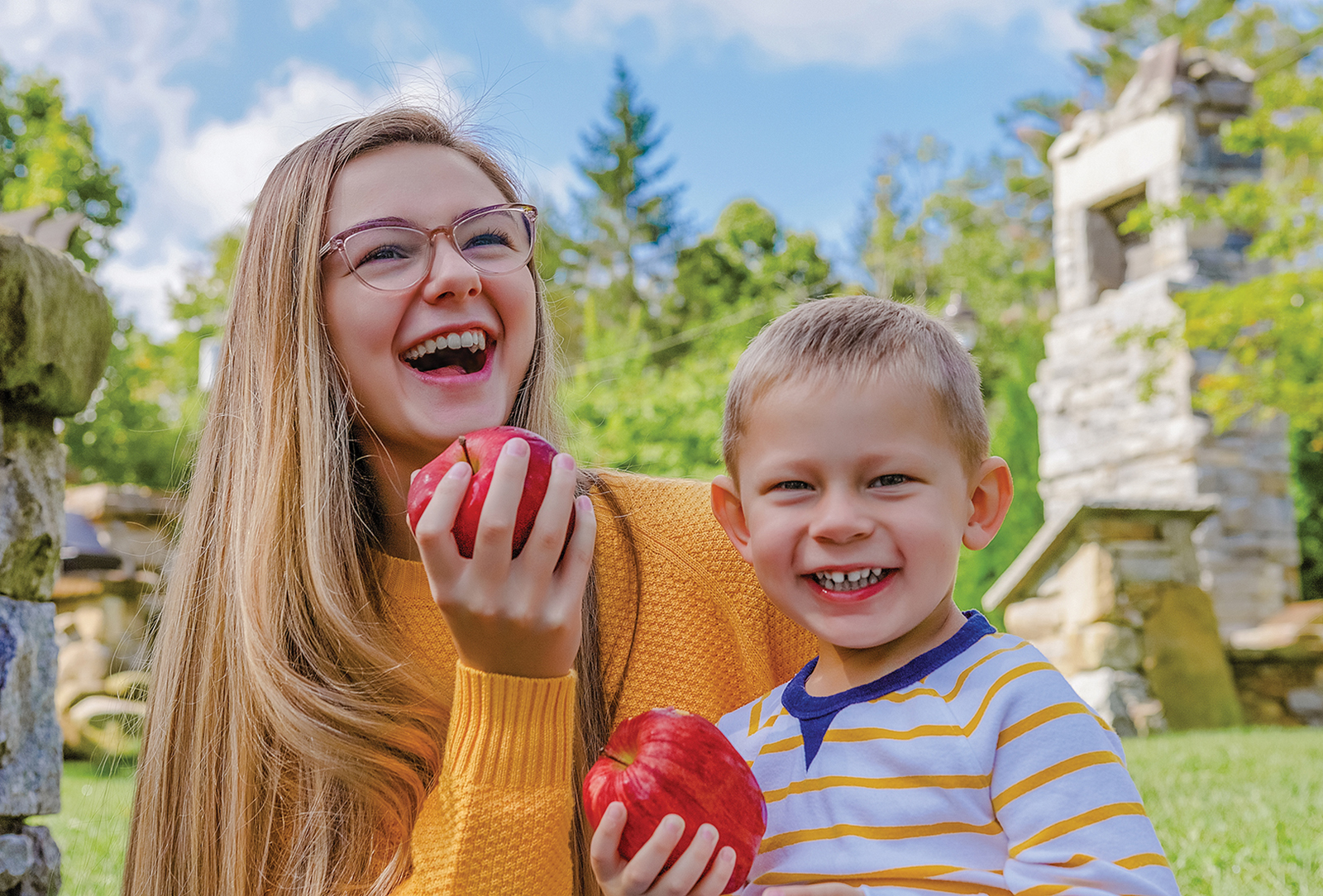 highlands nc apples axel ava fieldin