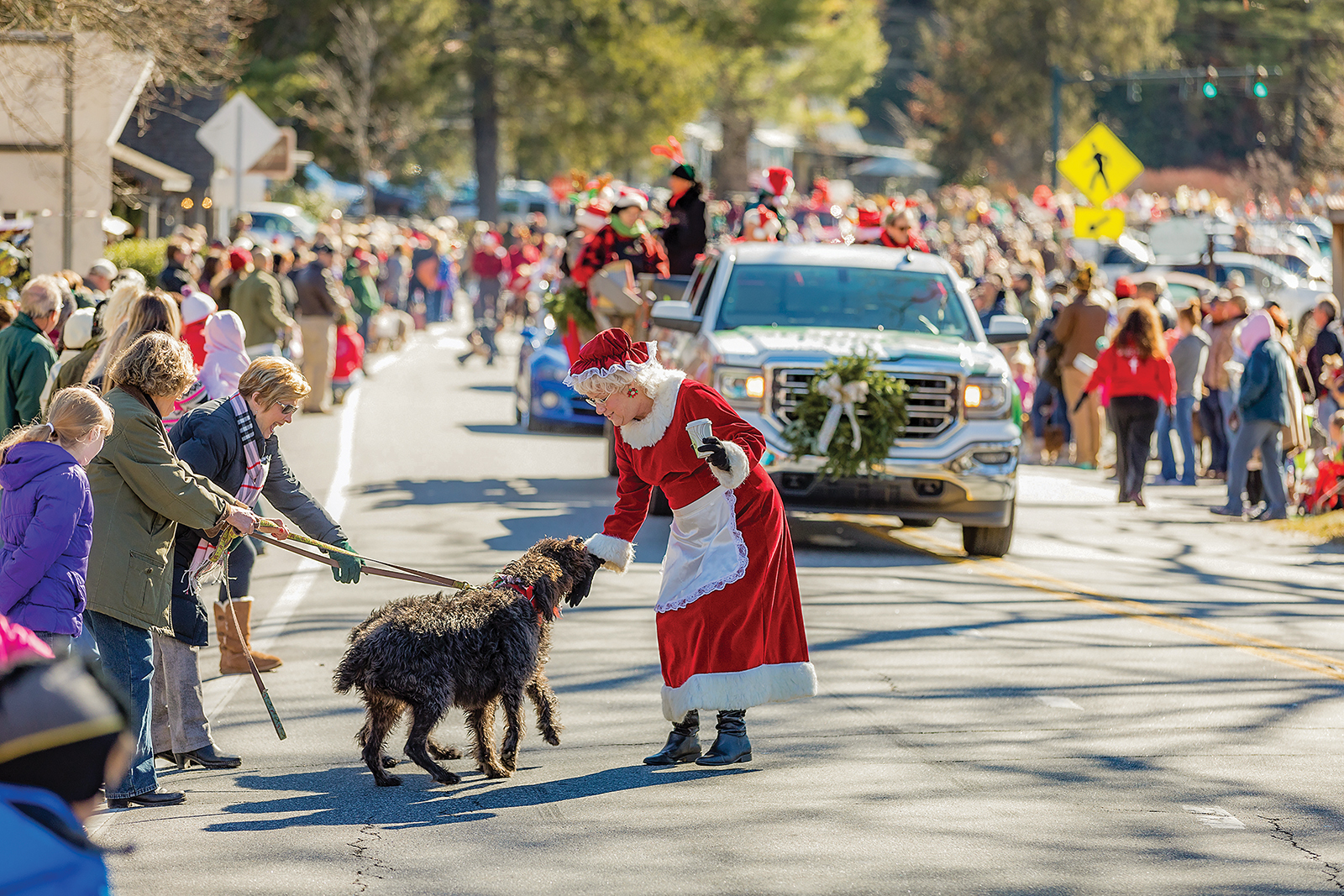 cashiers christmas parade nc mrs clause