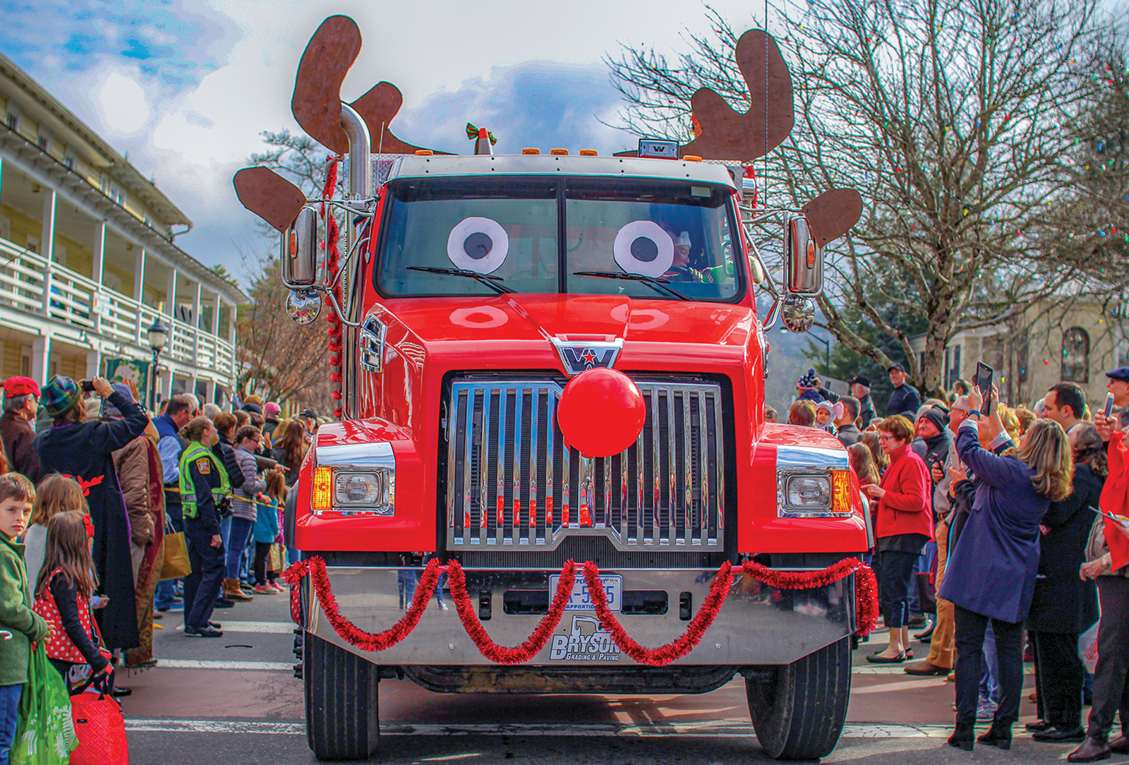 highlands nc christmas parade fire truck