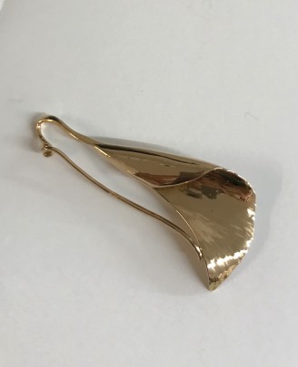 Highlands-nc-Laurel-Parham-Martinez-Bijou-jewelry-gold-pin