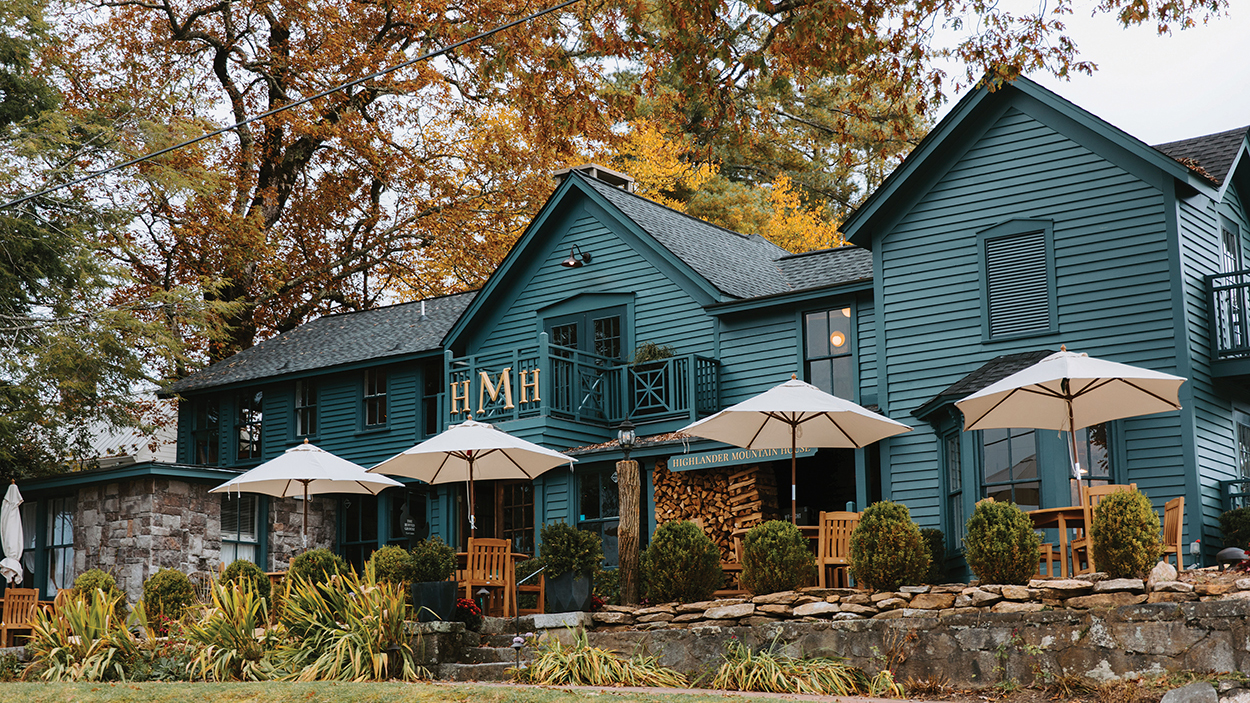 highlands-nc-highlander-mountain-house-exterior