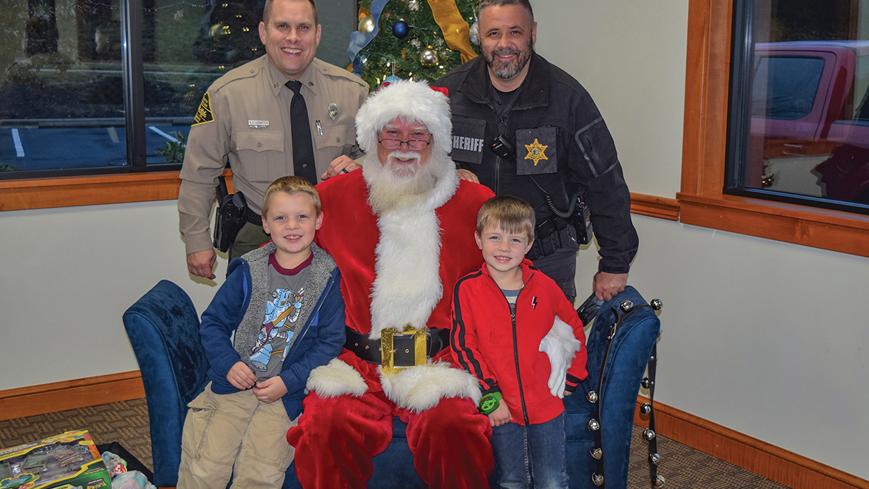 highlands-nc-shop-with-a-cop-one