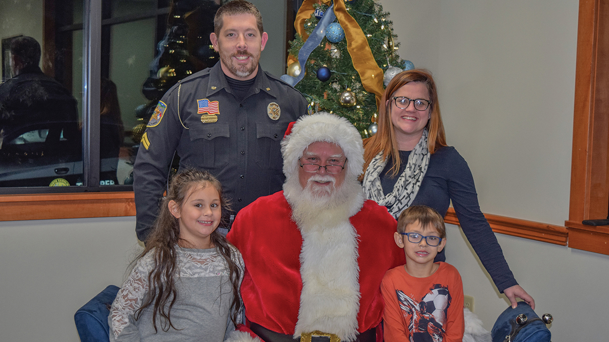 highlands-nc-shop-with-a-cop-two