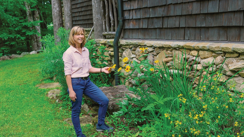 chemist-gin-owner-Debbie-Word-glenville-cabin