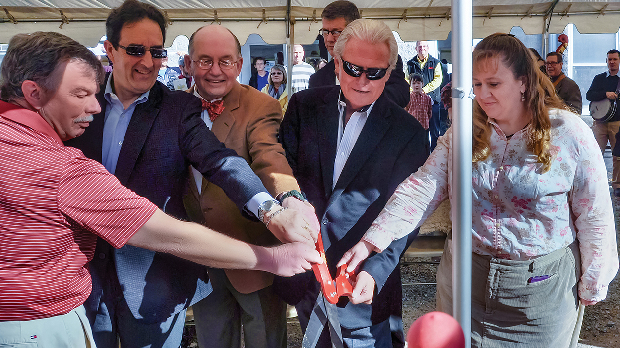 highlands-nc-peggy-crosby-wiley-ribbon-cutting