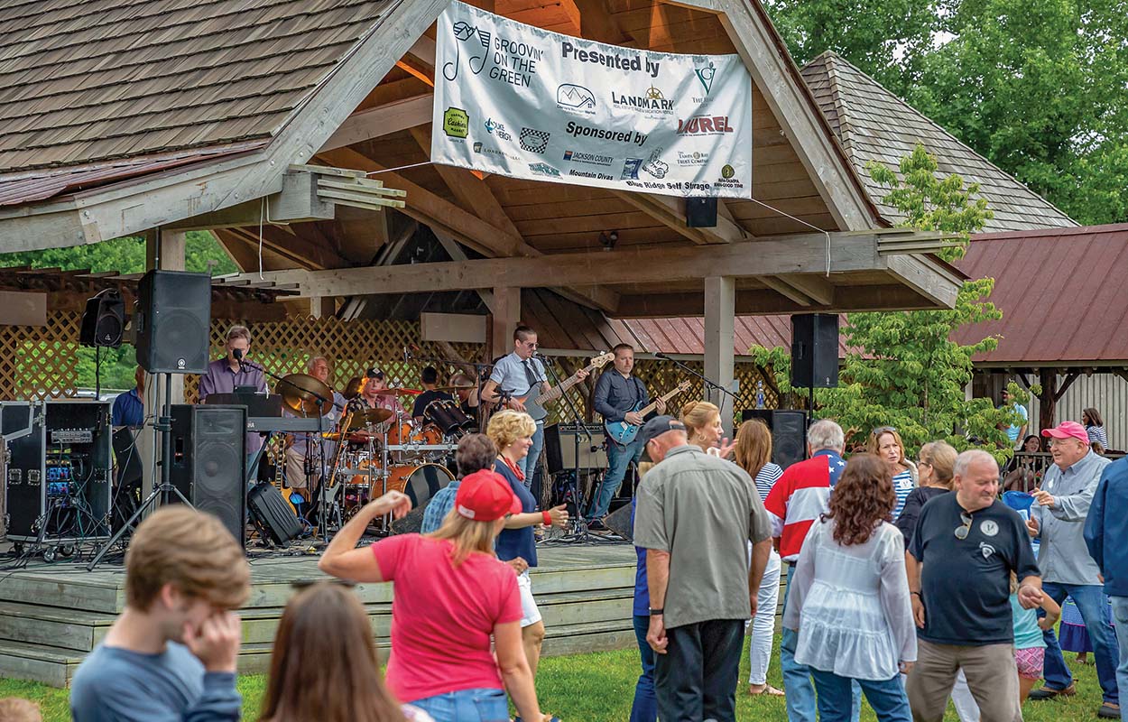 Groovin’ on The Green Laurel Magazine