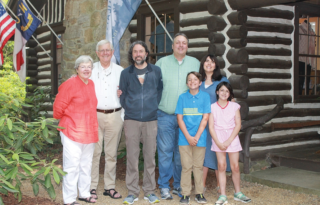 highland-hiker-family