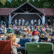 highlands-nc-outdoor-music-kelsey-hutchinson-founders-park-saturdays-on-pine