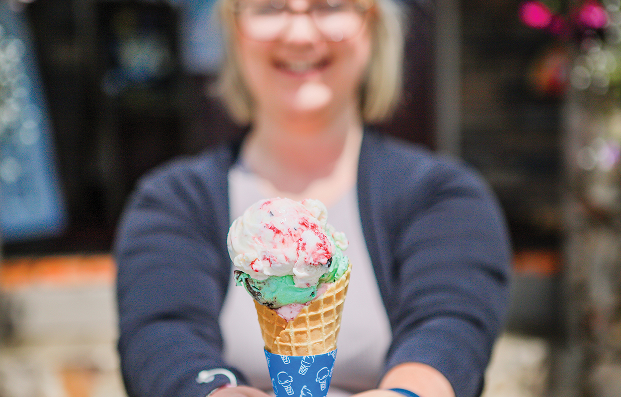 lake-toxaway-mountain-cafe-ice-cream