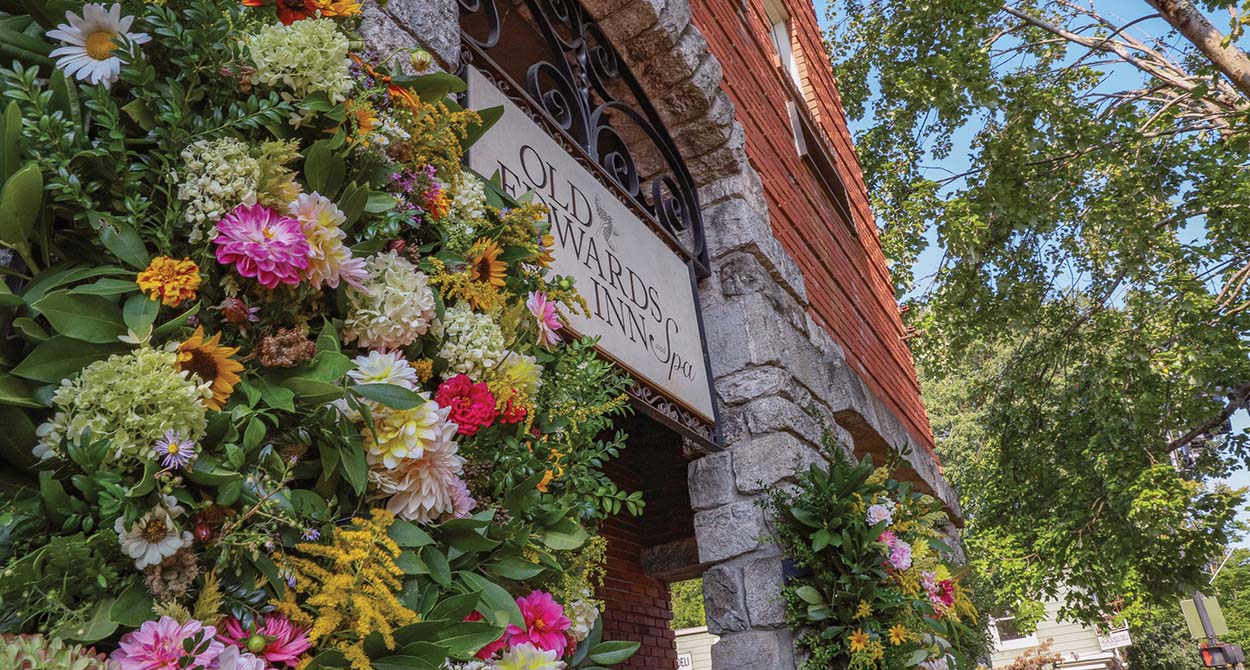 Dazzling Dahlias Laurel Magazine