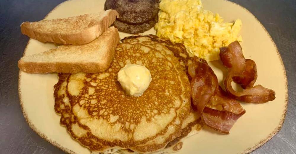 Black Bear Breakfast and Lunch | Laurel Magazine