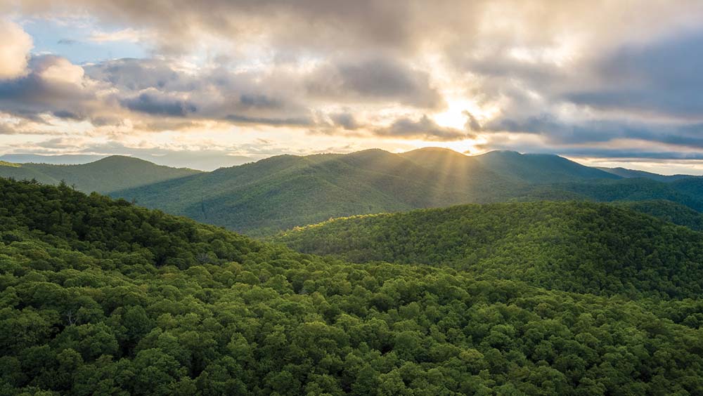 highlands-nc-cover-ryan-karcher-sunbeams