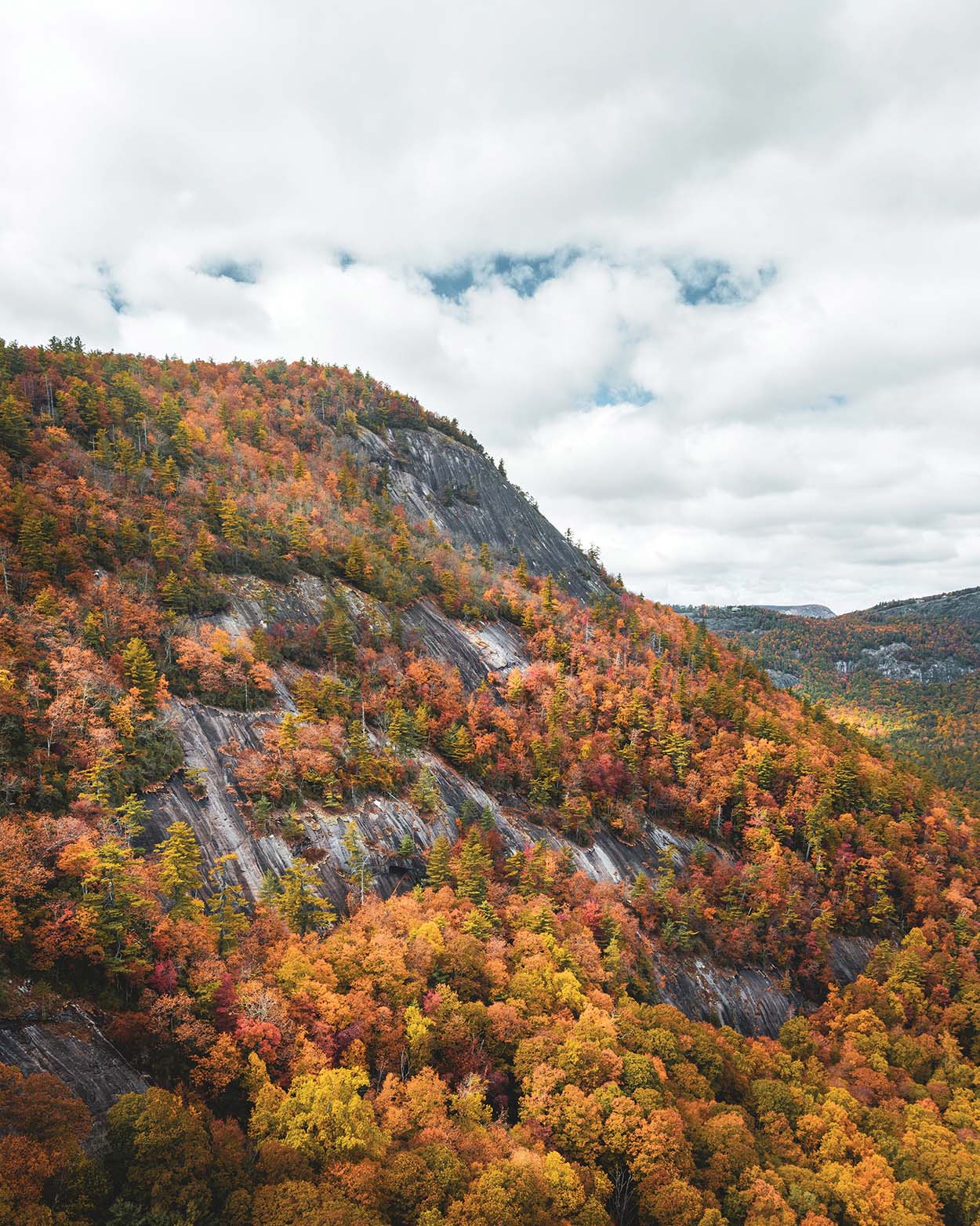 highlands-cashiers-nc-fall-ryan-karcher-mountain-clouds